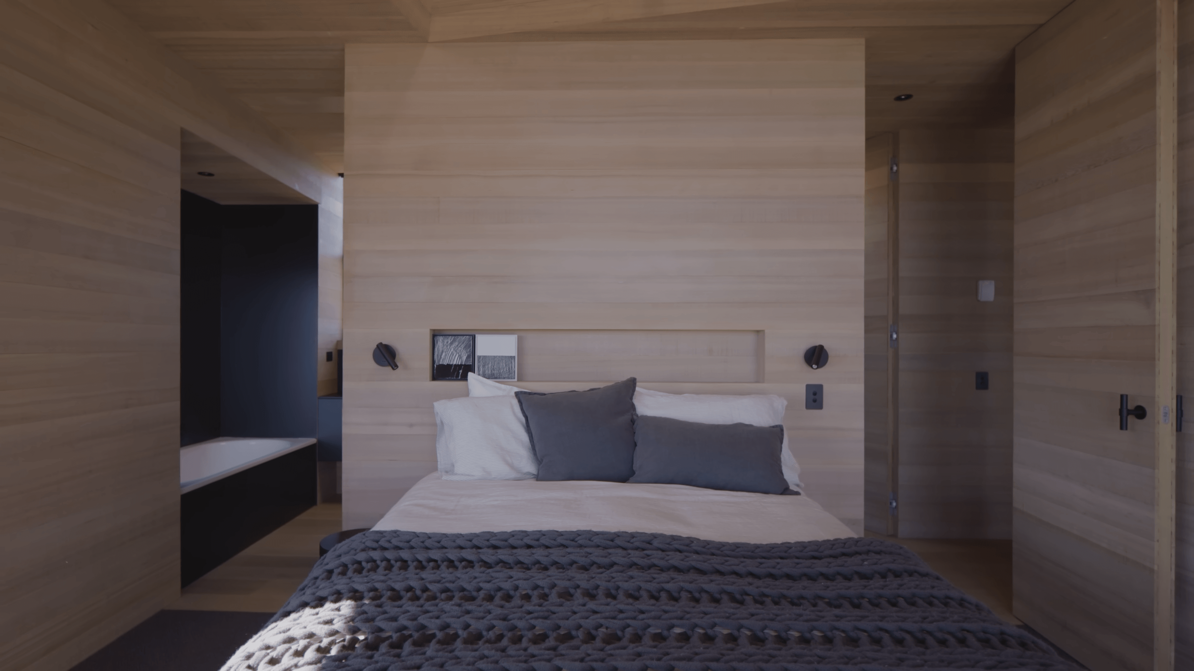 The Kilns — bedroom